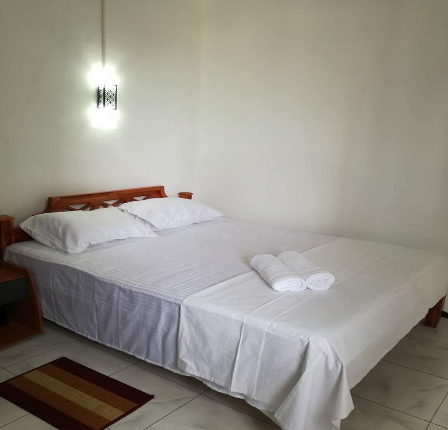 Myr-O Homestay Kombichankulama Exteriör bild